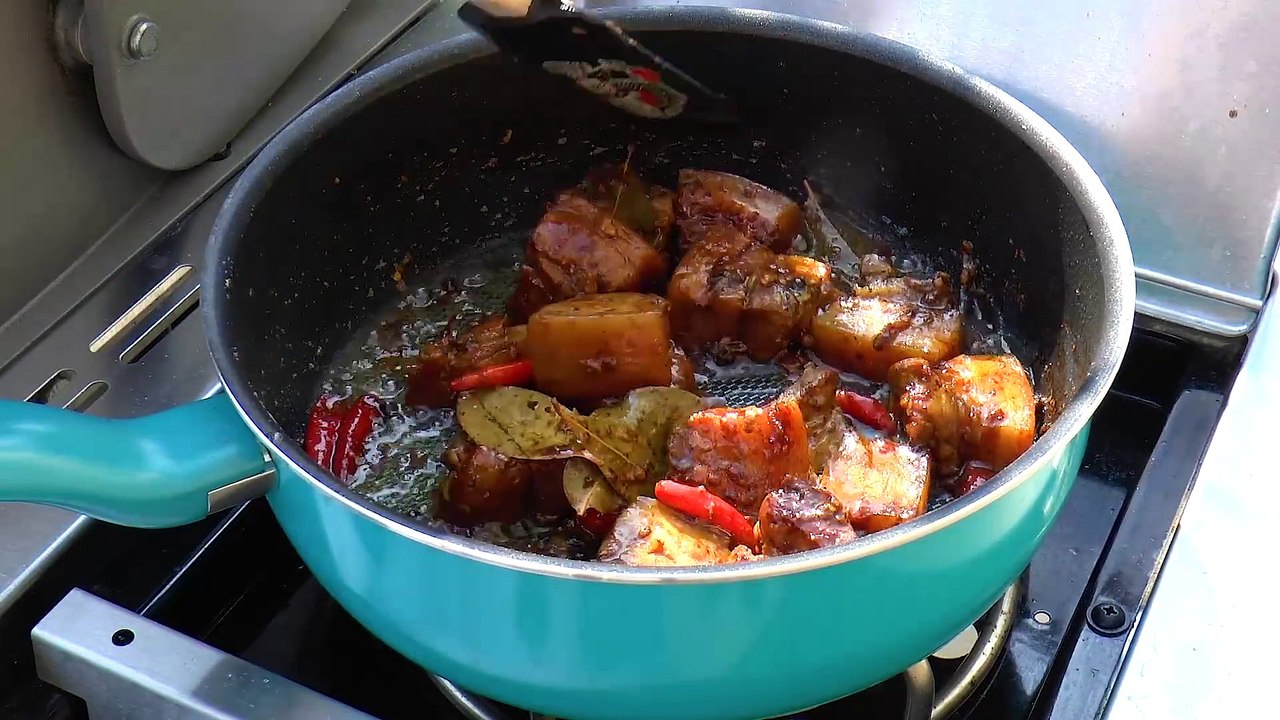 The Food Channel - Cooking  Extremely Spicy Pork Adobo na Tuyo