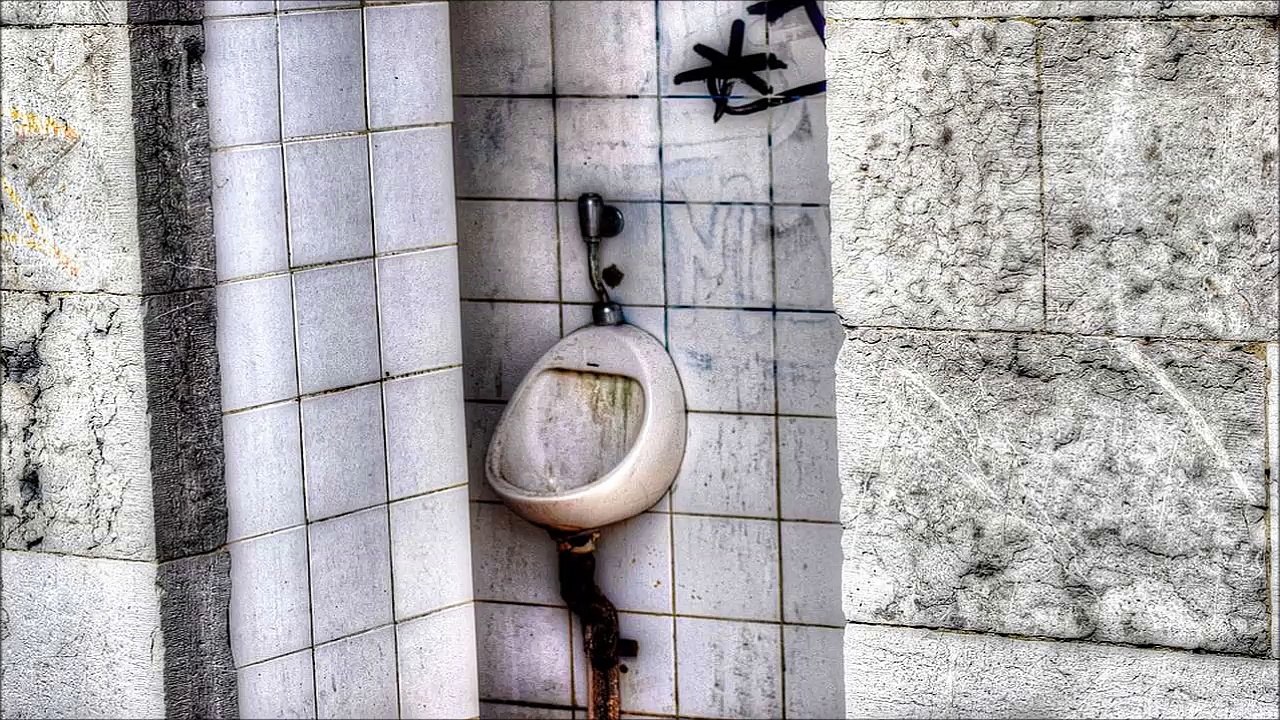 Wassergeräusche und -geräusche helfen Ihnen beim pinkeln - 30 Minuten