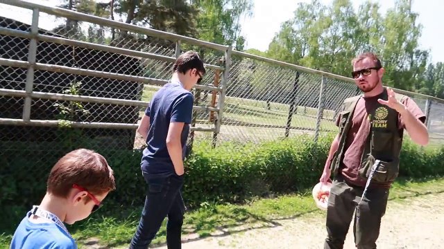 VLOG - ON NOURRIT LES ÉLÉPHANTS ET LES GIRAFES ! - ZooSafari de Thoiry