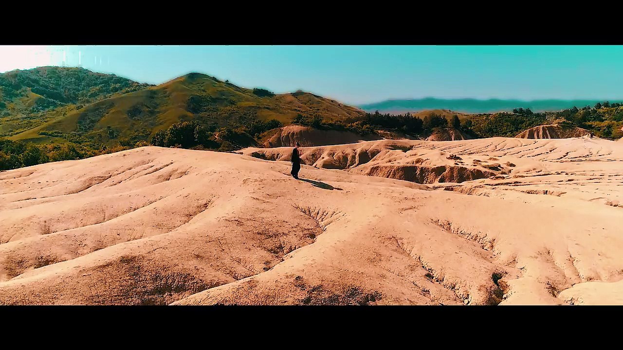 Denisa Moga feat. Mircea Eremia - Toxic (Official Music Video)