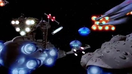 Lucrehulk Droid Control Ship vs MC80 Home One Cruiser | Star Wars: Who Would Win