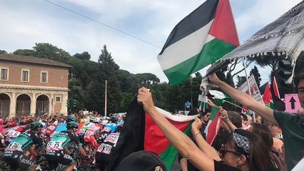 İtalya Bisiklet Turu'nda İsrail protestosu