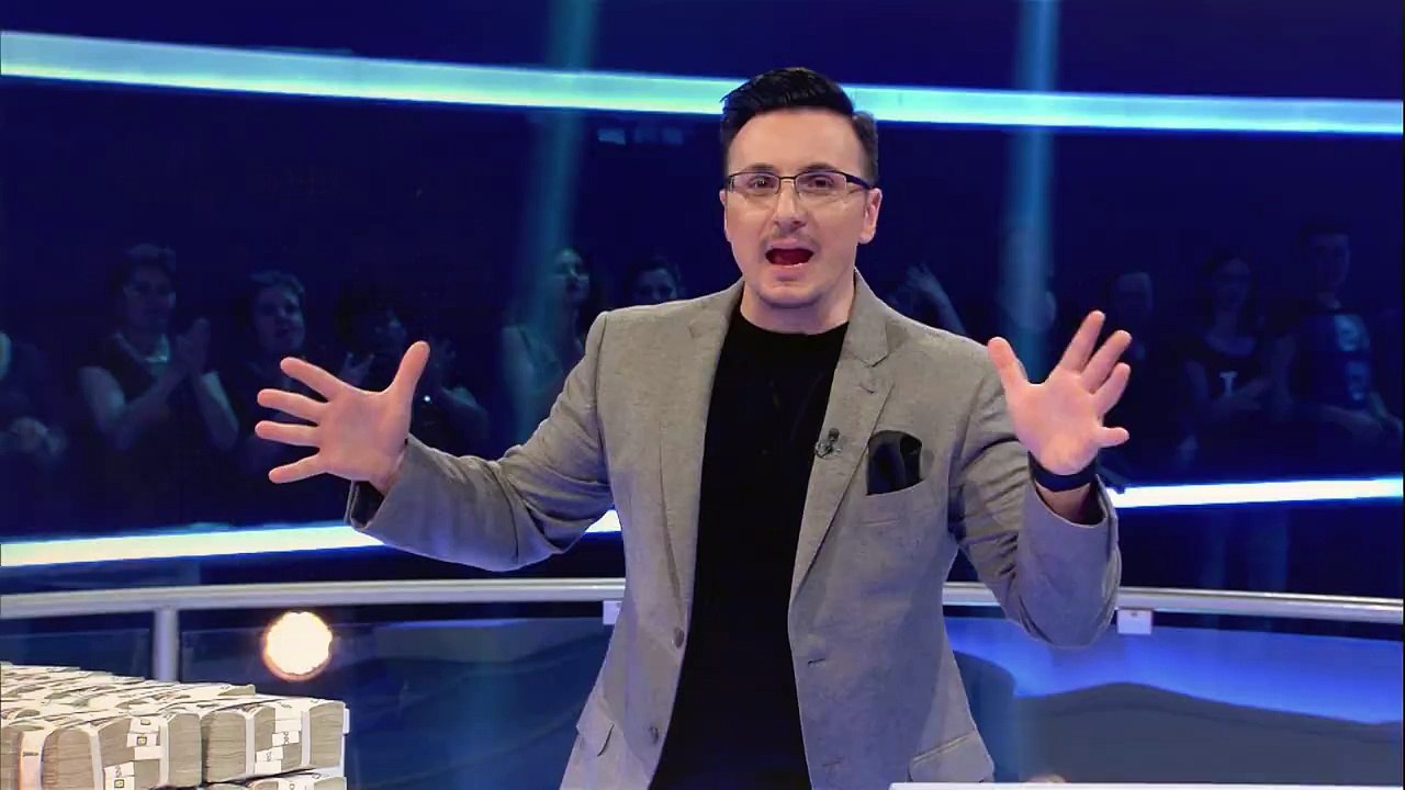 100 Milionë Live në Top Channel, ora 17:45. Luaj edhe ti në 100 Milionë duke dërguar përgjigjen e saktë në nr 56666! Kujdes sigurohuni që të keni kredit prej 50