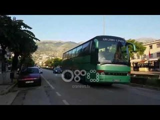Ora News - Sot protesta e opozitës, autobusët nga rrethet nisen drejt Tiranës