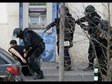 Next Media Video: Gunmen arrested after taking people hostage at France post office