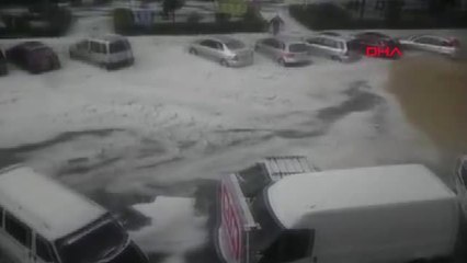 Ankara'da Sağanak Yağış ve Dolu Etkisini Gösterdi - 3