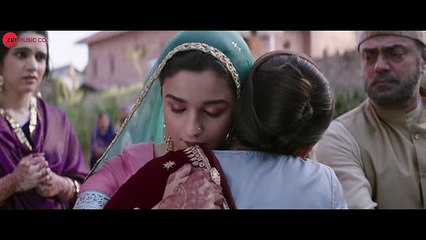 Raazi - Title Track - Alia Bhatt - Arijit Singh - Shankar Ehsaan Loy - Gulzar - YouTube