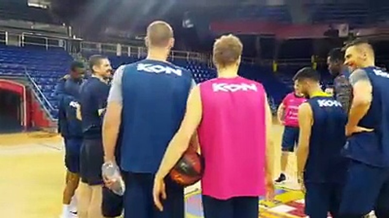 Aquest vespre anem a per totes!!20h45 Palau BlaugranaPLAYOFF (1)FC Barcelona Lassa-MoraBanc Andorra Movistar Deportes 1 canal 213 de la fibra Andorra Telec