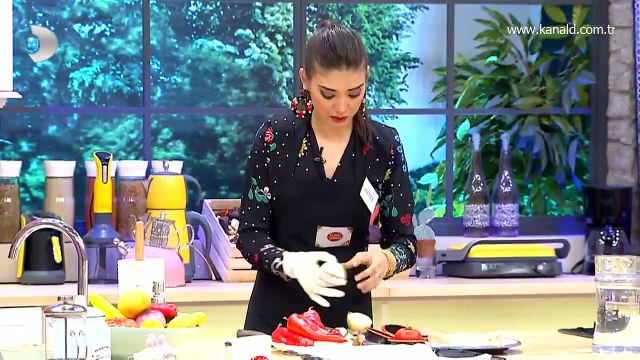 Cennet, açtı ağzını yumdu gözünü! - Gelinim Mutfakta 56. Bölüm