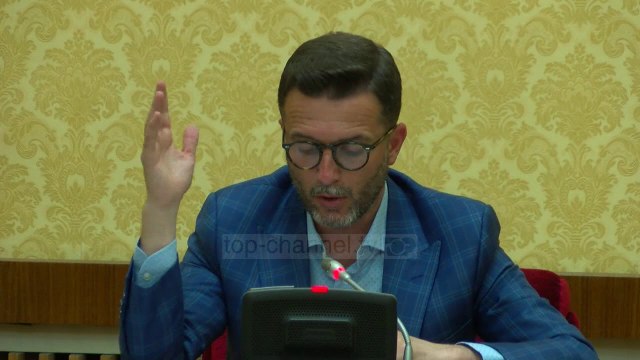 Hiqen tarifat për teknologjinë - Top Channel Albania - News - Lajme