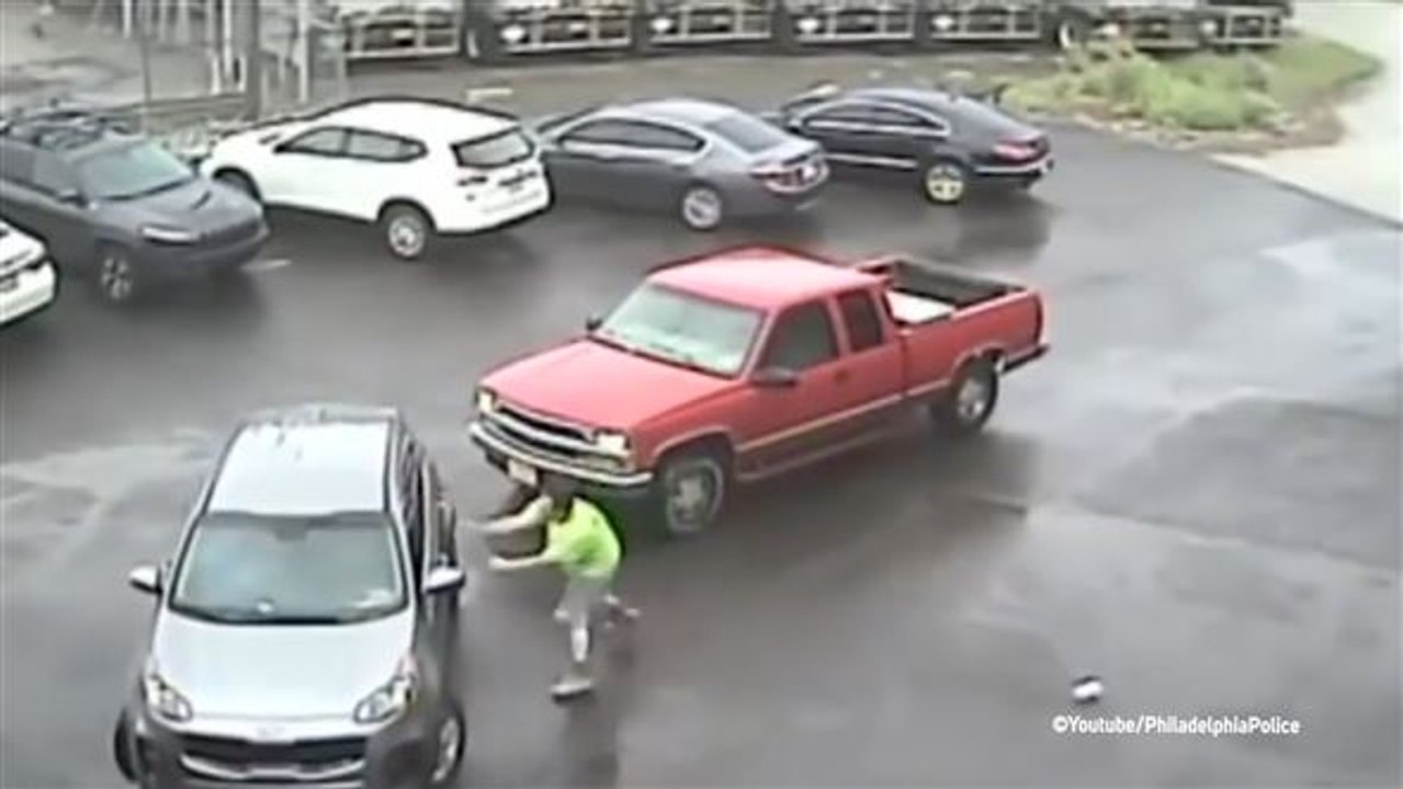 Brutaler Angriff mit Vorschlaghammer: Verfolgung mit Scherben