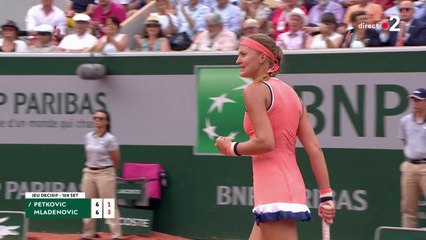 Roland-Garros : Mladenovic déchaînée mais cède dans le tie-break !