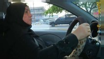 شاهد: أم علي.. أول سائقة سيارة أجرة عراقية