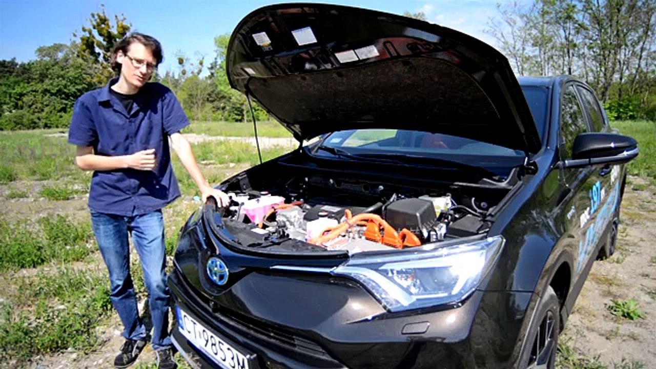 Toyota RAV4 2.5 Hybrid Prestige (2016) - test [PL] [review ENG sub] | Project Automotive