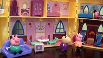 Peppa Pig: Peppas Rose Tower Toy Set, Peppa Pig Princess Castle, Princess Peppanzl and Sir George