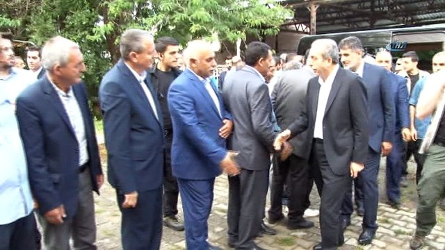 - AK Parti Genel Başkan Yardımcısı Mehdi Eker, Ergani ve Çüngüş’te