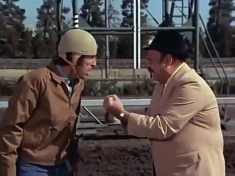 McMillan & Wife S02E07(Two Dollars on Trouble to Win)[p 3]