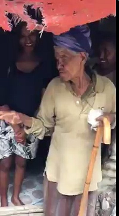መልህክት ከቅድስተ ማርያም ሠፈር ለአረጋውያንእንደተለመደው "እሁድን ከአረጋውያን" ወርሃዊ የቤት ለቤት ጉብኝታችንን በመልካም ሁኔታ አሳልፈናል::ይህ ወርሃዊ ፕሮግራም በቋሚነት እንዲቀጥል ላረጋችሁ በሙሉ በተለይም የሲያትል አባላት ምስጋናችን ይድረሳችሁ
