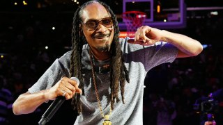 Snoop Dogg Goes Crazy In Real Freestyle - RealKyng