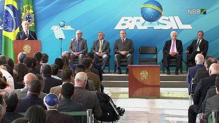 Temer confía en pronto fin de huelga de camioneros en Brasil