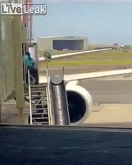 Pourquoi ma valise est abimée ? parce que le personnel ne l'aime pas