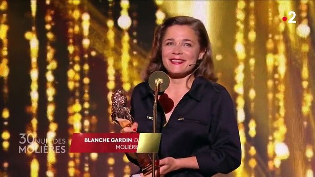 Je le savais, c'est moi : l'humoriste Blanche Gardin se remet elle-même un prix lors des Molières 2018