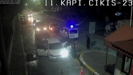 Kameranın yönünü değiştirerek sessiz alarm sistemini devreye soktular... Bağcılar'da dükkana giren hırsızlar böyle yakalandı