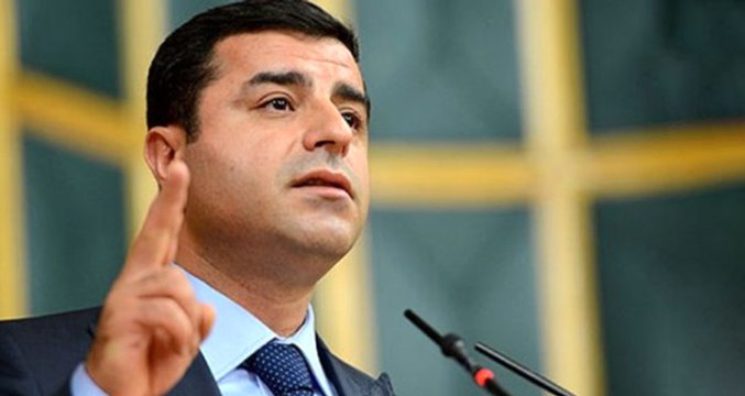 Selahattin Demirtaş'ın Avukatları Tahliyesi İçin Anayasa Mahkemesine Başvurdu