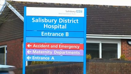 Caso Skripal: parlano i medici che hanno curato l'ex spia e la figlia