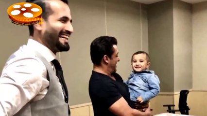 आईपीएल 2018 फिनाले में इरफान पठान के बेटे के साथ खेलते नजर आये सलमान खान !