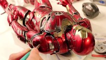 WATCH ME TAKE A DREMEL TO HOT TOYS IRON MAN in basic weathering and battle damage, STEP 3