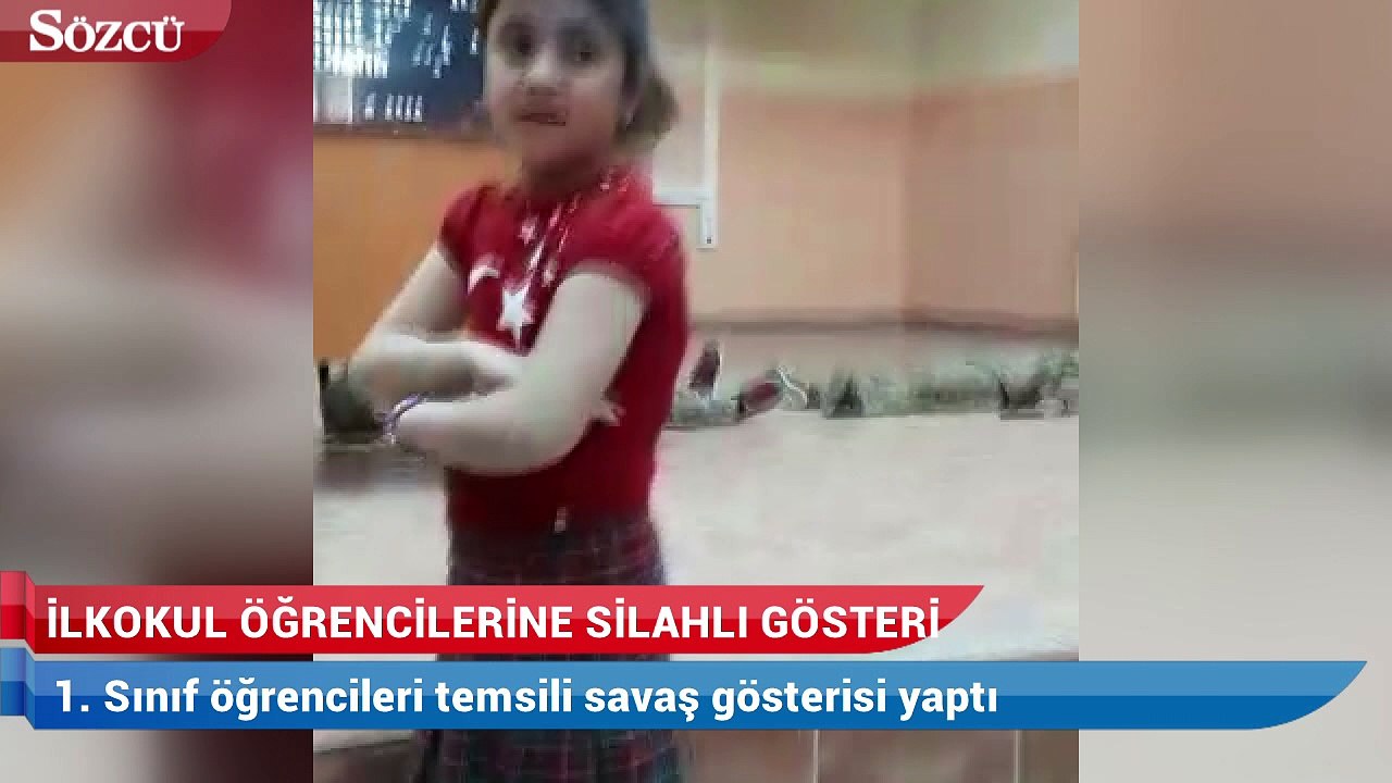 İlkokul öğrencilerinden silahlı gösteri