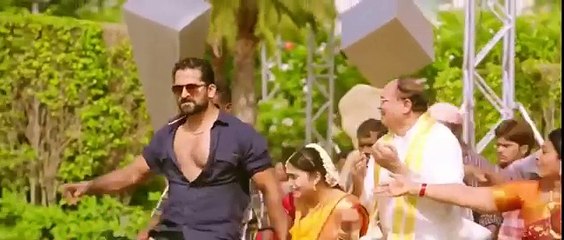 ram charan South movie fight scene fighter no 1