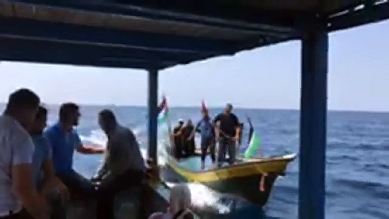 مباشر | من قلب سفينة كسر الحصار