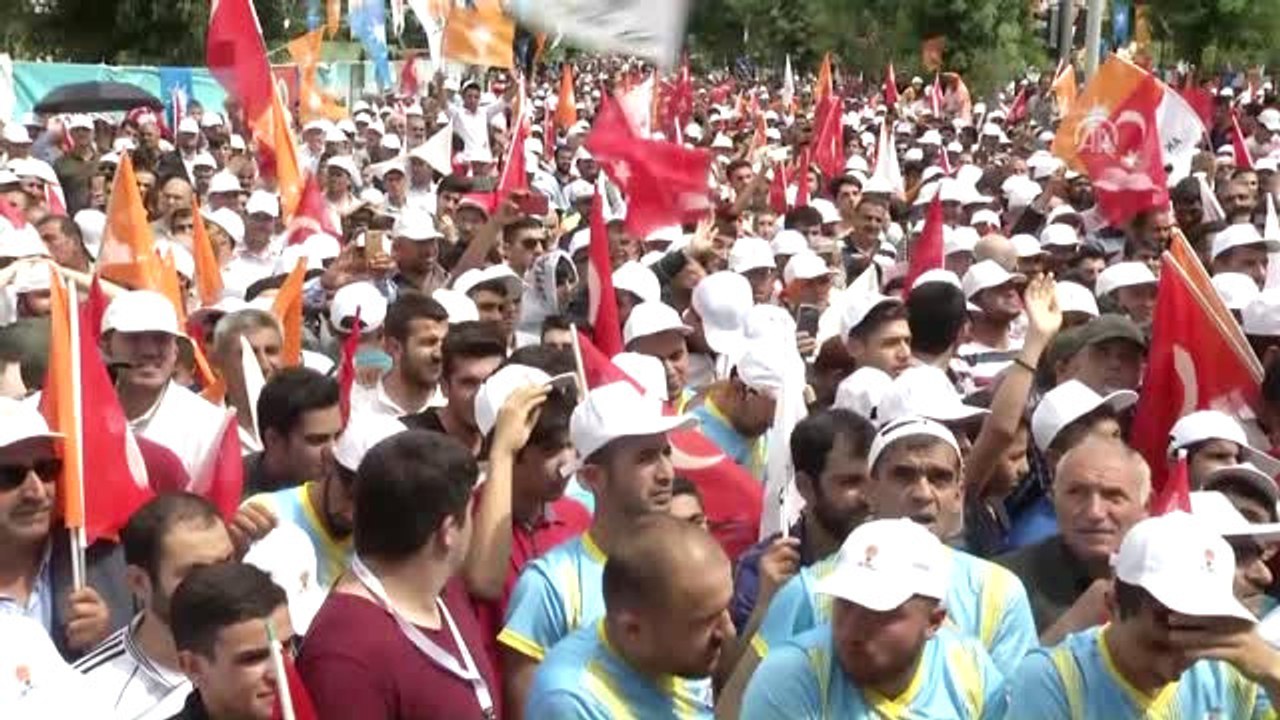 Başbakan Yıldırım: "Pkk Denen Proje Örgütün, Bölücü Örgütün Kürtler Diye Bir Sorunu Yok"