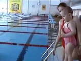  علموا أولادكم #السباحة.. أم تبتكر طريقة مذهلة لتدريب #طفلها على السباحة لمشاهدة المزيد من المعلومات الطبية والصحية تابع قناتنا على اليوتيوب   