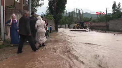 Ağrı Doğubayazıt Ta Sağanak Sele Neden Oldu