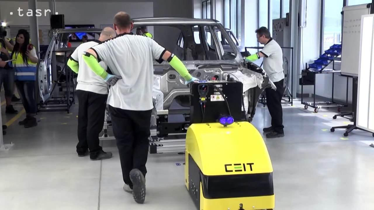 NITRA: Automobilka Jaguar Land Rover dokončuje výrobné priestory