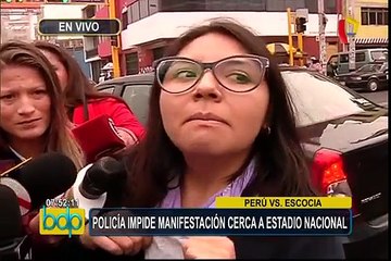 Policía impide manifestación cerca al Estadio Nacional