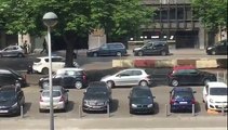 Belgique: La vidéo amateur effrayante de l'attaque de ce matin diffusée sur les réseaux sociaux avec des dizaines de coups de feu tirés