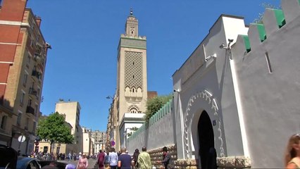 استقدام أئمة من الخارج يثير جدلاً واسعاً بفرنسا