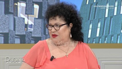 Télécharger la video: Rudina/ Irini Qirjako tregon momentin me te veshtire ne skene (29.05.2018)