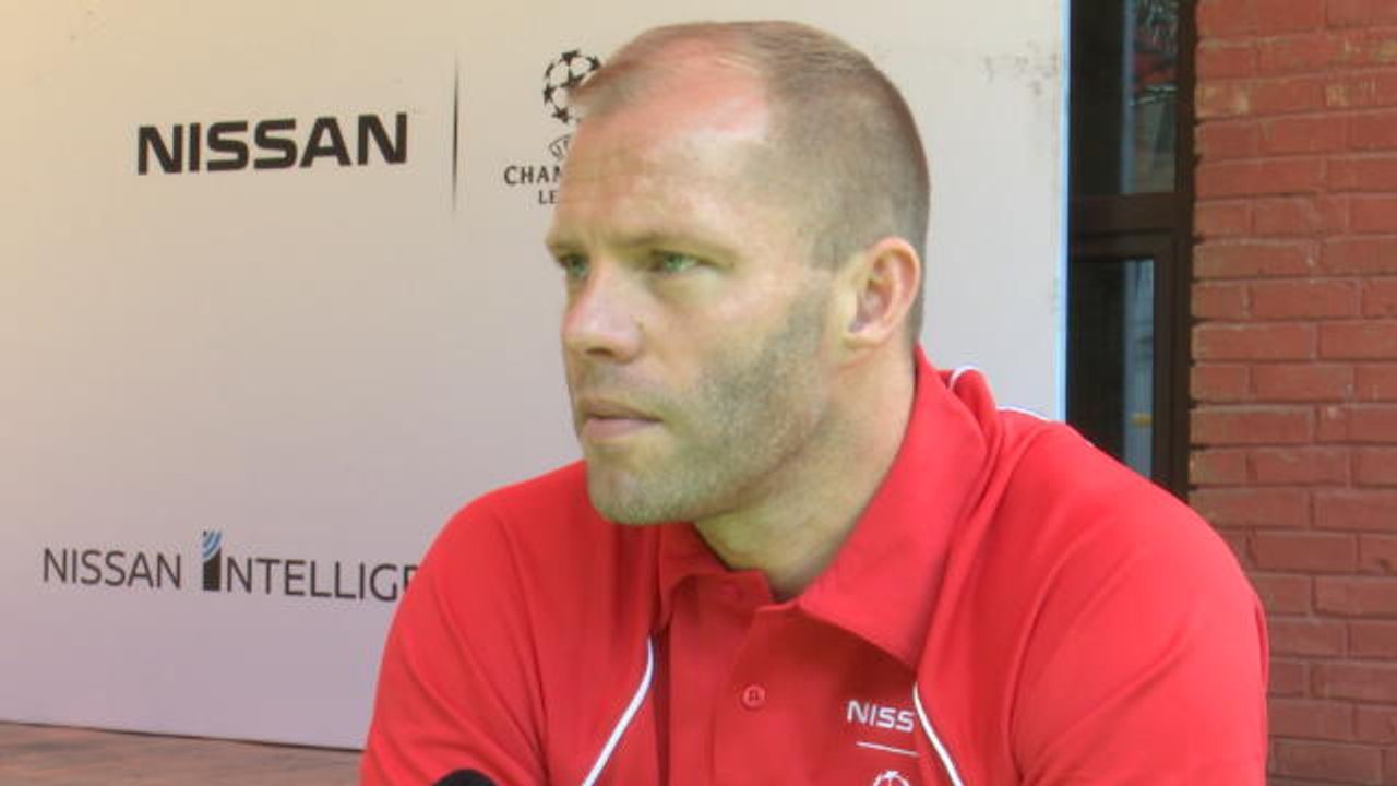 Iniesta 'one of the best players in Barcelona h...