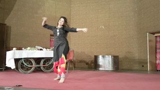 Alia Butt Performance Stage Dance Mujra HD 2018