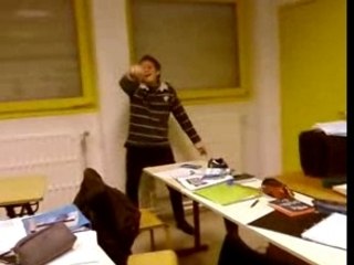 Charles En Mude Tecktonik xD