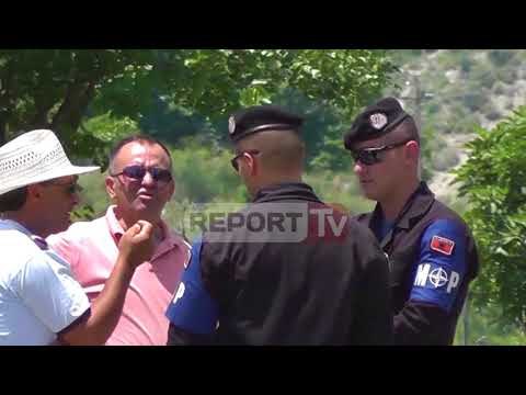 Report Tv - Vijojnë zhvarrimet e ushtarëve grekë në Dragot të Tepelenës