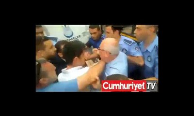 İYİ Parti ile zabıtalar arasında stant gerginliği