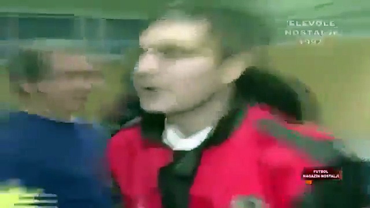 Mehmet Ali Erbil yine bildiğimiz gibi...…Sağ Toshak Tuttun Mu