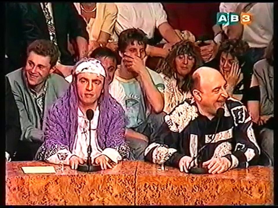 Pierre Bellemare  & Sim  - Létrangleur de hernie