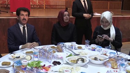 Bakan Kaya: 'Sizlere hizmet etmek için yeniden seçilmeye talibiz' - İSTANBUL